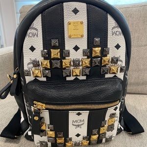 MCM small size Stark M Backpack Black White